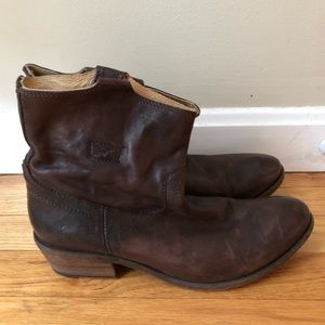 Frye 'Carson Tab' Short Boot